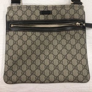 Gucci Messenger bag!